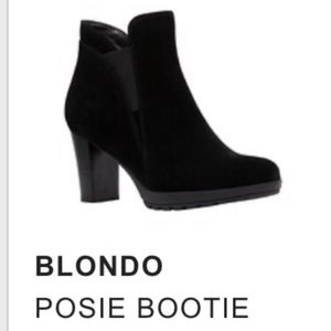 Blondo Posie Suede Booties sz 7